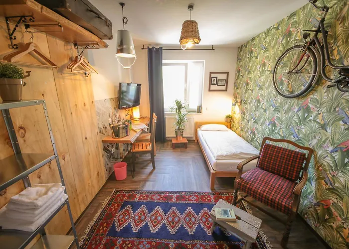 Maskuline Idylle - Monteurwohnungen Inkl. Kuechen/wifi/tv/parkplaetze *